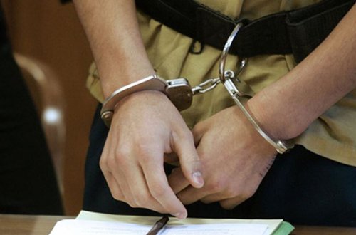 “Kembric”in məzunu olan Fərhad tanışlarına 2 milyon “atıb”