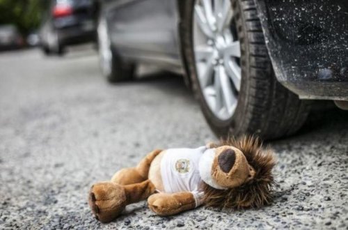 Zaqatalada velosiped sürən azyaşlını avtomobil vurub