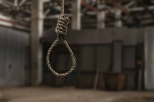 Paytaxtda 33 yaşlı kişi özünü turnikdən asıb