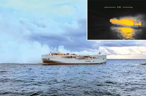 Hollandiyada yük gəmisində yanğın olub