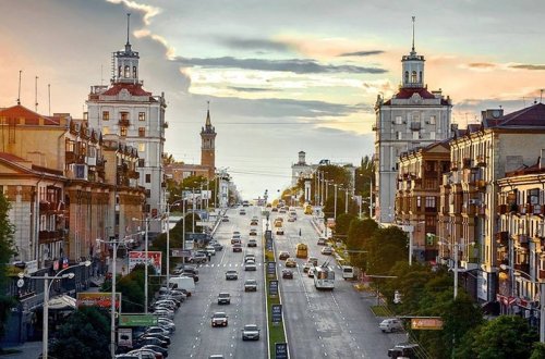 Rusiya Zaporojyeyə zərbə endirib, ölənlər və yaralanan var