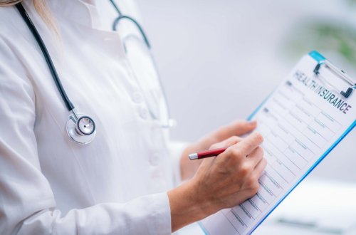 Yeni doğulmuş uşaqların xəstəxanada ölmələri faktı üzrə başlanmış cinayət işi məhkəməyə göndərilib