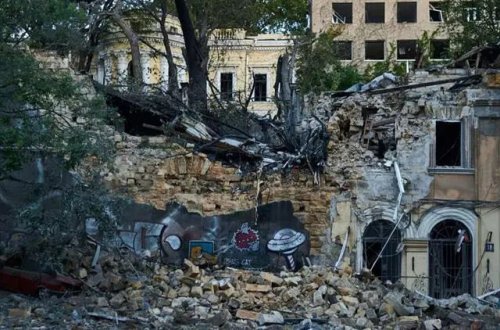 Rusiya Odessadakı liman obyektlərini vurdu