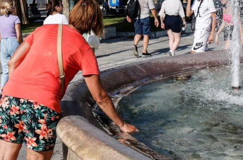 Yunanıstanda son 14 ilin ən isti ayı yaşanılır