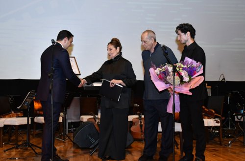 Nazir 11 ildir küsülü olan Xalq artistlərini barışdırdı (FOTOLAR)