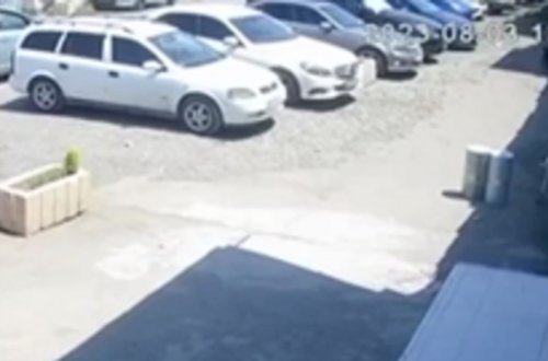 Azərbaycanlı iş adamına hücum anının görüntüləri - Başından vuruldu (VİDEO)