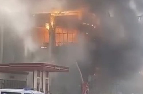 Sumqayıtda şadlıq evi yanır - Video - Yenilənib