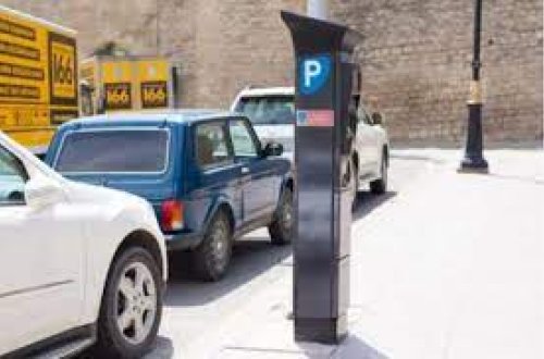 Bu gündən nəqliyyat vasitələrinin parklanmasına görə ödənişlərin yığımı nağdsız olacaq