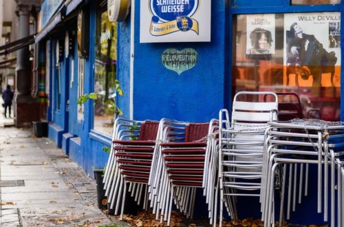 Almaniyada 12 mindən çox restoranın bağlanmasına səbəb ola biləcək qərar verilib