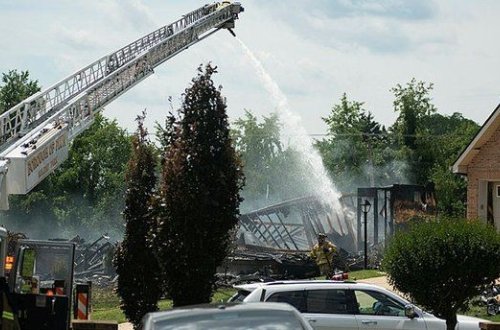 ABŞ-da evdə partlayış: 5 ÖLÜ