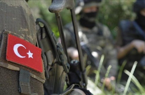 Daha 3 terrorçu Türkiyəyə təslim olub