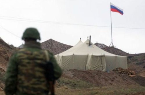 Gümrüdə xidmət aparan rusiyalı hərbçilər erməniləri döyüblər