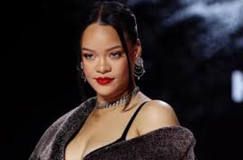 Rihanna ikinci dəfə ana oldu