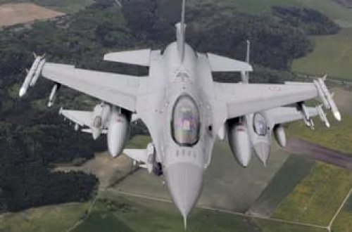 Norveç Ukraynaya F-16 verəcək