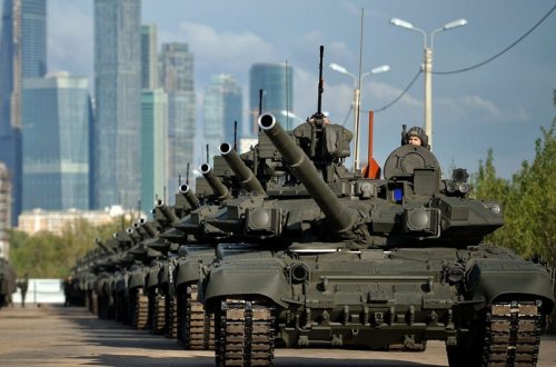 Ukrayna Baş Qərargahı: Məhv edilən Rusiya tanklarının sayı 4 400-ə çatır