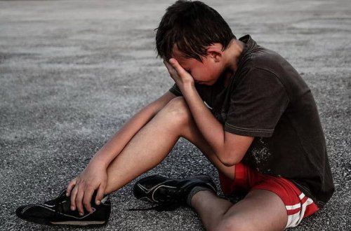 Türkiyədə qorxunc hadisə: Yeniyetmə oğlan illərdir iki nəfərin təcavüzünə məruz qalıb - VİDEO