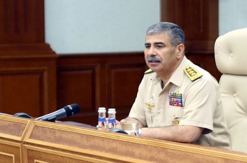 Zakir Həsənov Türkiyəyə gedib