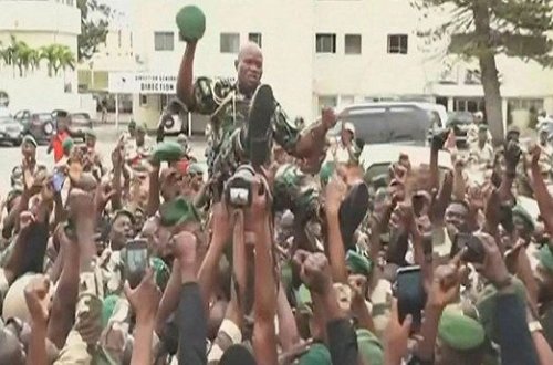 Nguema Qabonda keçid hökumətinin lideri olur