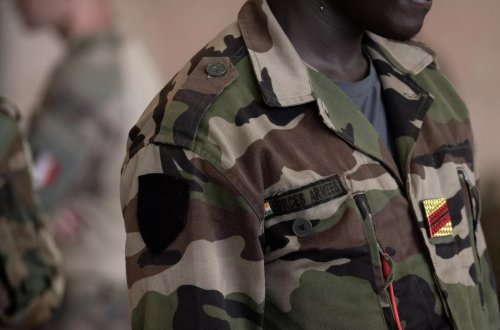 Nigerdə hərbi administrasiya polisə Fransa səfirini ölkədən çıxarmağı əmr edib