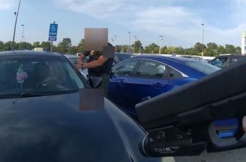 ABŞ-də polis hamilə qadını güllələyib - VİDEO