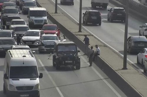 Bakıda qəza olub, yollarda sıxlıq yaranıb