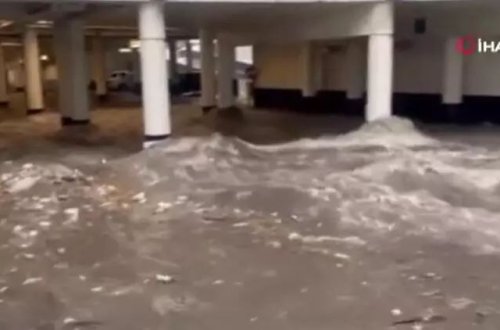 Las-Veqası su basdı: 4 min insan işıqsız QALDI