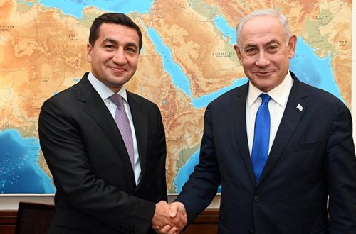 Hikmət Hacıyev Benyamin Netanyahu ilə görüşdü (FOTO)
