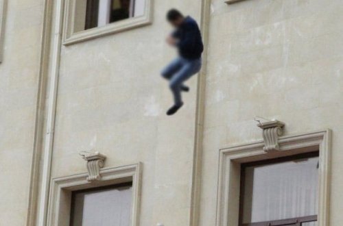 Bakıda kişi 11-ci mərtəbədən yıxılaraq öldü