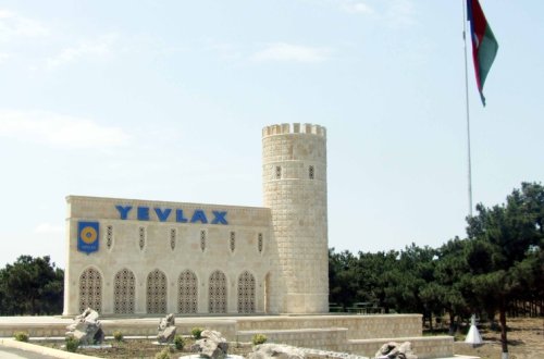 Ötən gecə Yevlaxda nə baş verib?