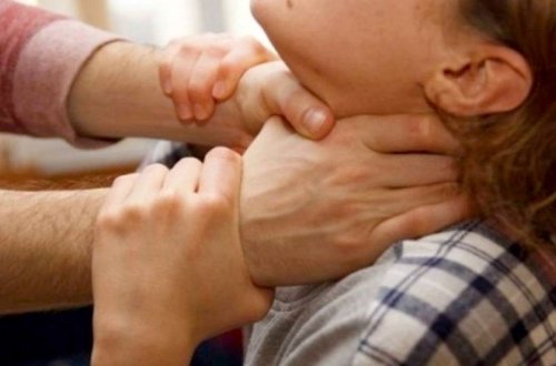 Bakıda qadın boğularaq öldürülüb, həyat yoldaşı saxlanılıb