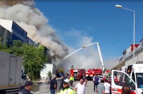 Ankarada fabrikdə yanğın baş verib