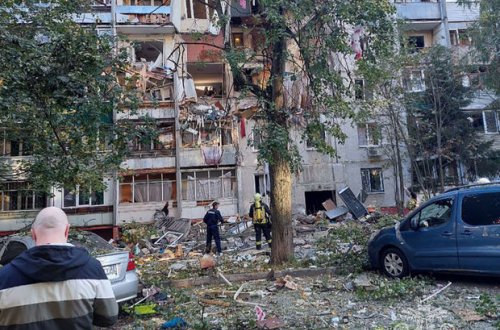 Rusiyada yaşayış binasında partlayış baş verib: Ölən və zərərçəkənlər var - FOTO/VİDEO