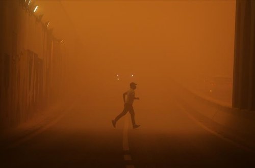 İranın cənub-şərqində qum fırtınası səbəbindən dövlət qurumları bağlanıb