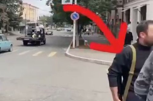 Xankəndidə mülki şəxslərin silahlandırılmasının görüntüləri (VİDEO)