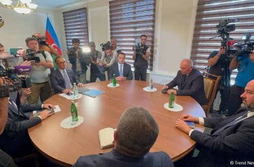 Yevlax görüşü bitdi