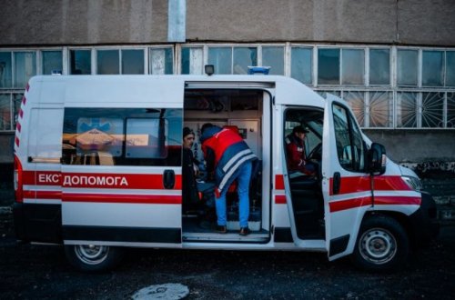 Ukraynanın Kremençuk şəhərinə raket hücumu olub, ölən və yaralananlar var