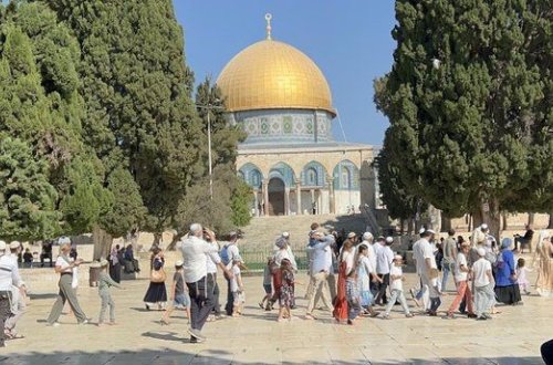 Fanatik yəhudilərin Məscidül-Əqsaya basqın edib