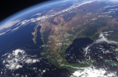 Alimlər Yer kürəsinin nə vaxt insan həyatı üçün yararsız hala düşəcəyini müəyyən ediblər