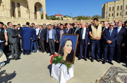 Qənirə Paşayeva ilə vida mərasimi başa çatıb (FOTO/VİDEO) (YENİLƏNİB)