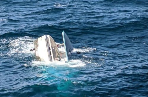 Türkiyəyə məxsus yük gəmisi Qara dənizdə minaya düşdü