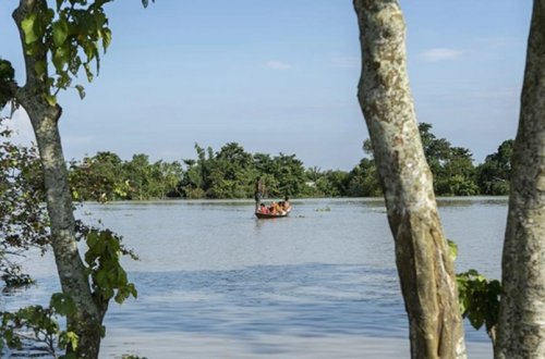 Hindistanda sel qurbanlarının sayı 42 nəfərə çatıb, 142 nəfər itkin düşüb