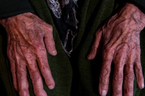 Göyçayda 73 yaşlı qadın intihar edib