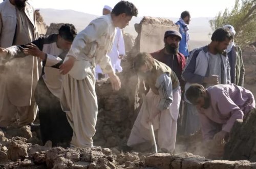 Əfqanıstanda zəlzələ nəticəsində 2 mindən çox insan həyatını itirib