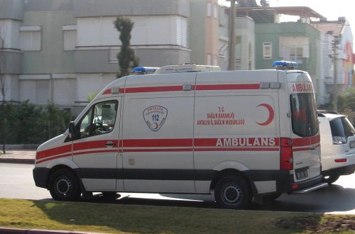 Türkiyədə avtobus qəzası- Ölü və yaralılar var