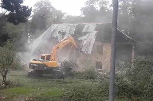 Masallı və Gəncədə qanunsuz tikililər söküldü (FOTO/VİDEO)