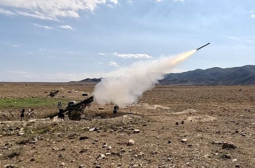 Azərbaycan Ordusunun komando bölmələri döyüş atışlı məşğələlərə başlayıb (VİDEO)