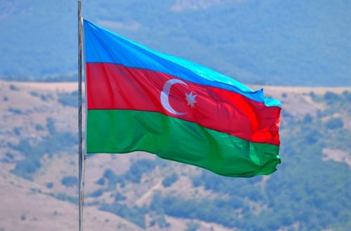 Prezident İlham Əliyev Xocalı şəhərində və Əsgəran qəsəbəsində Dövlət Bayrağını ucaldıb