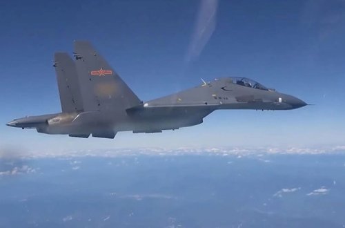 Çin döyüş təyyarələri Kanada təyyarəsinə müdaxilə etdi