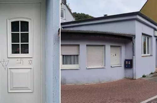 Almaniyada məscidin qapısına svastika və Davud ulduzu çəkilib