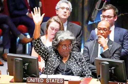 ABŞ humanitar yardım qanun layihəsinə təkbaşına veto qoyub